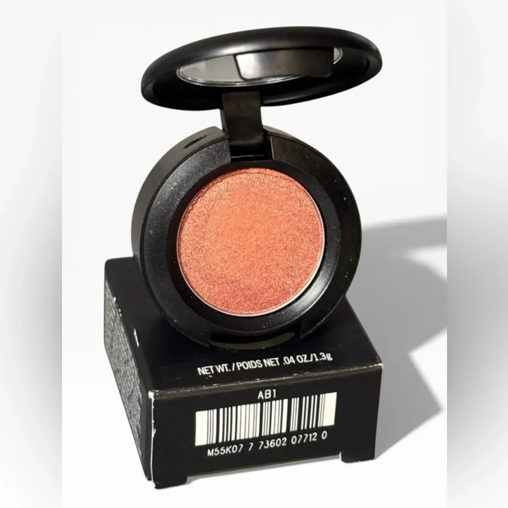 MAC Cosmetics Expensive Pink Veluxe Pearl Eye Shadow NEW IN BOX